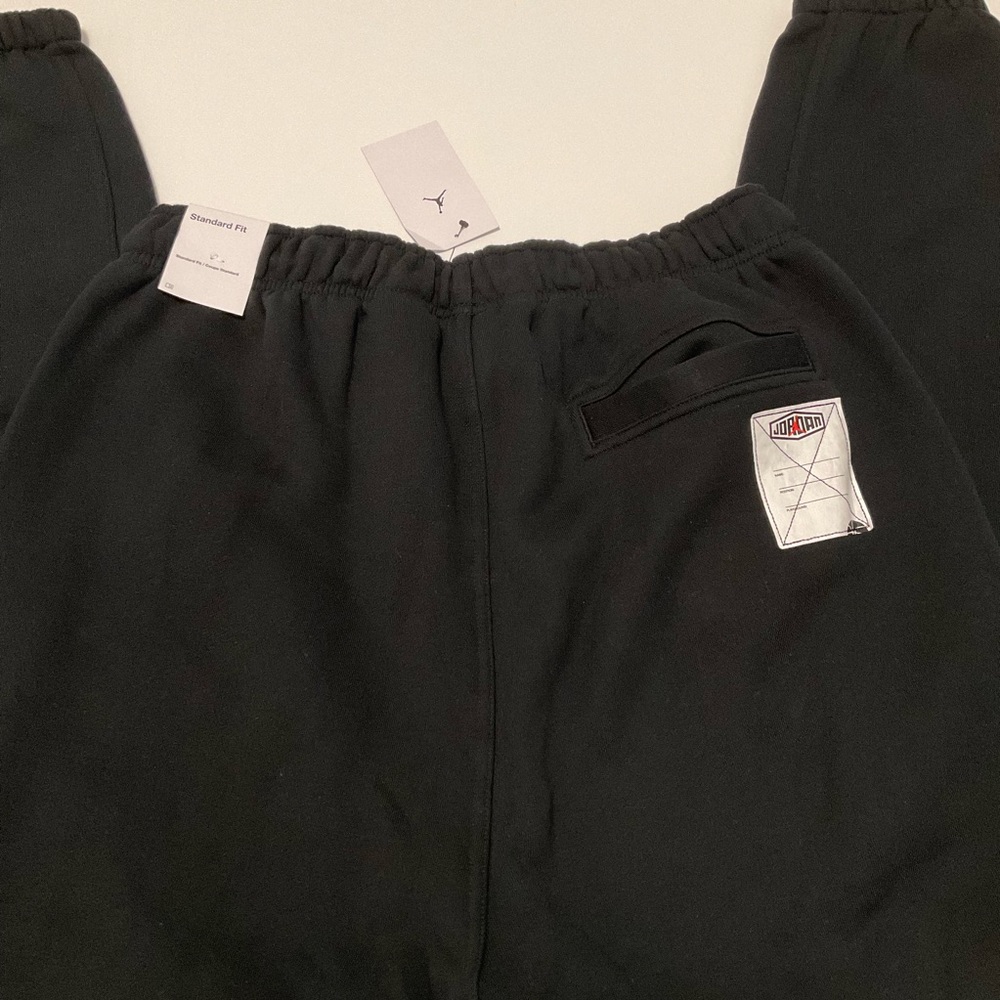 Jordan Black Fleece Pants - Picture 3 of 3